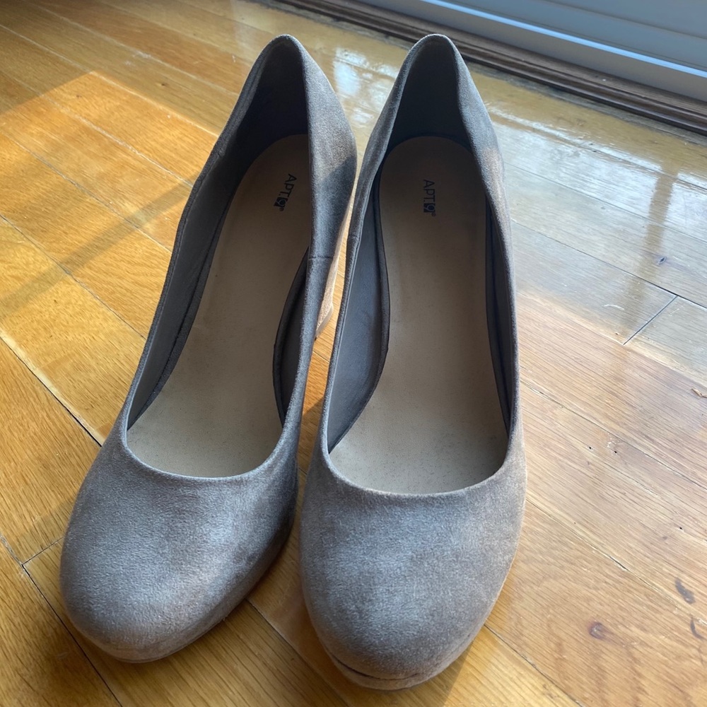 Beige wedged heels